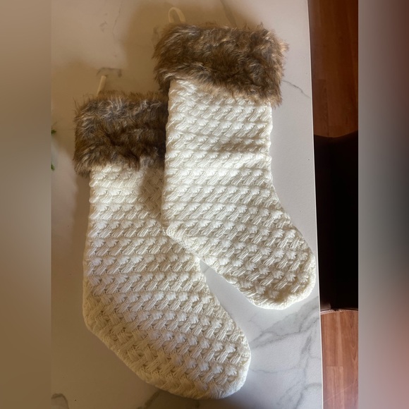 2 Sweater and fur Christmas stockings - Picture 3 of 4